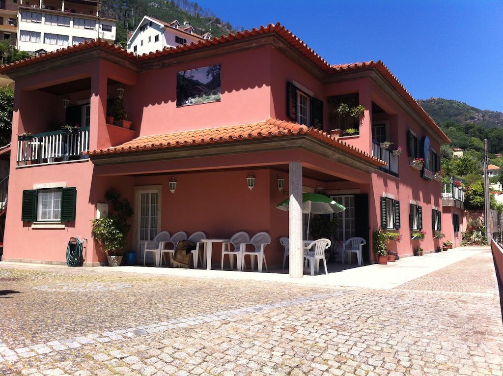 Residencial Ribeiro Hotel Geres Exterior photo
