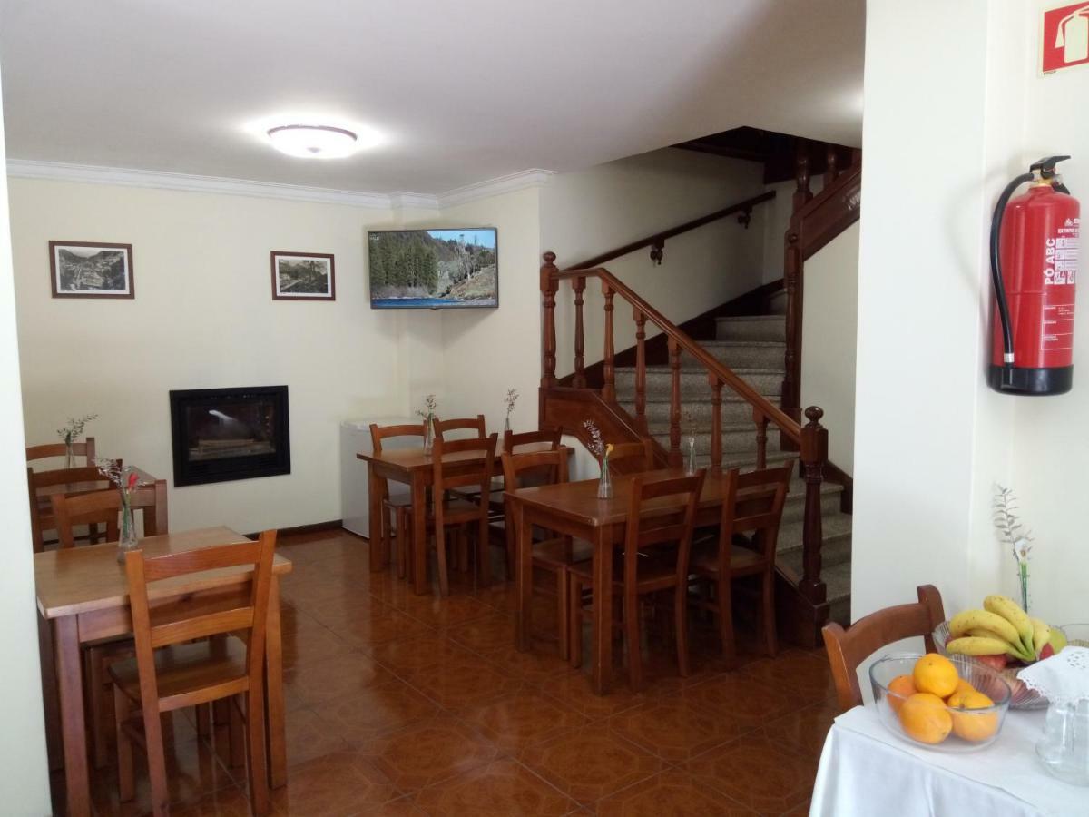 Residencial Ribeiro Hotel Geres Exterior photo